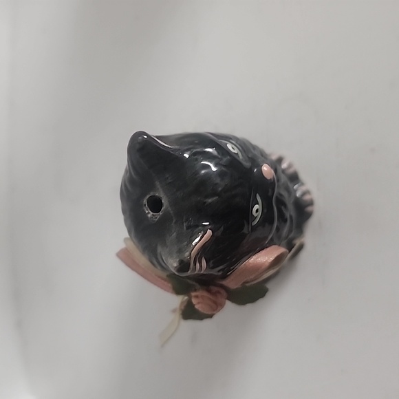 Cat Salt and Pepper Shakers, Black and White Cats - Picture 2 of 6